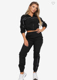 WINDBREAKER TRACK SET WITH REFLECTIVE DETAILS